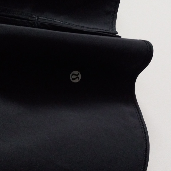 Top - Picture 2 of 3